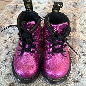 Doc martens toddler size 6, pink texture boots